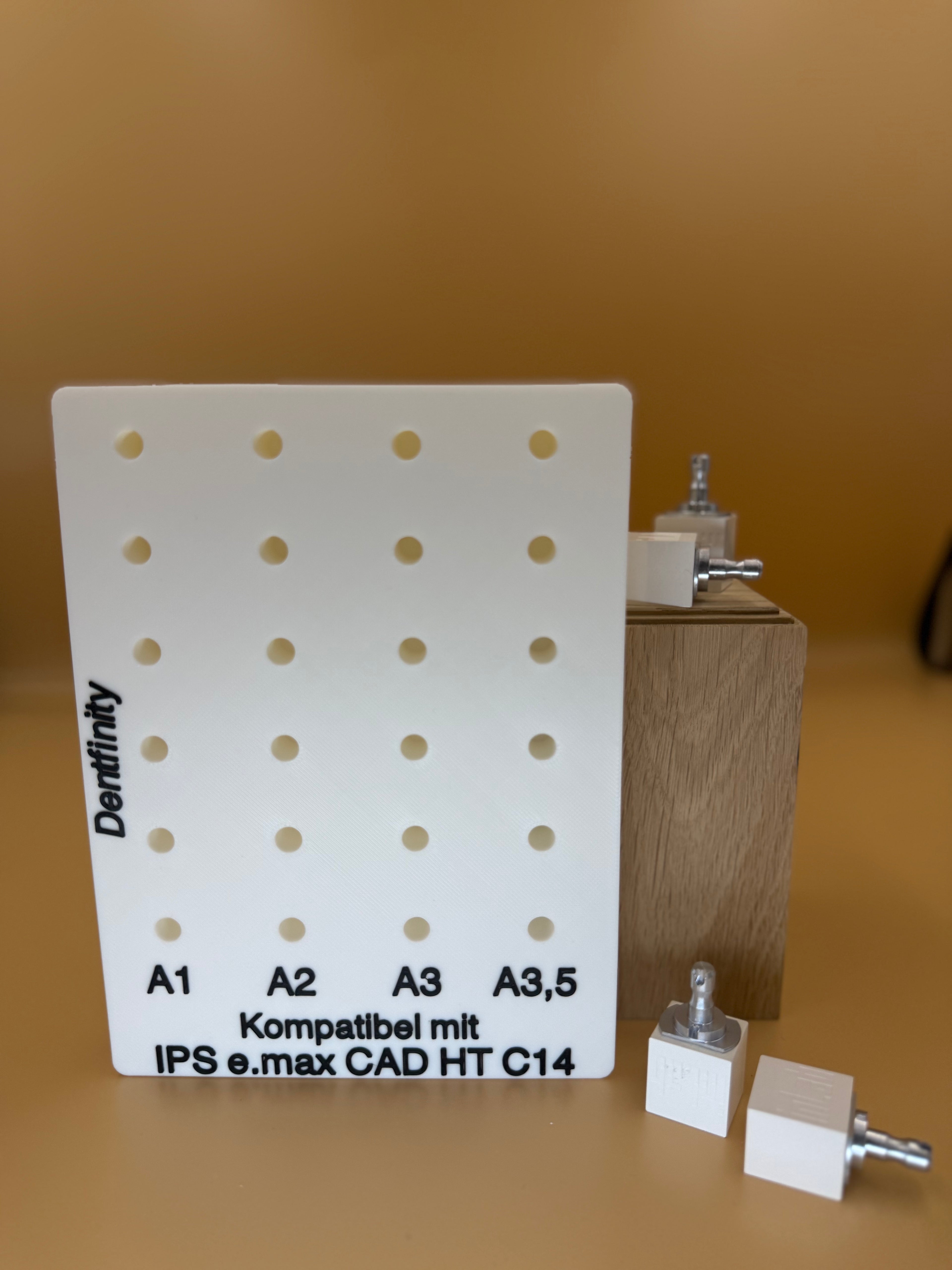 Dentfinity Blockhalter C14 – kompatibel mit Ivoclar IPS e.max CAD HT C14
